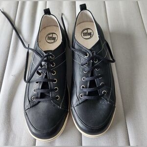 FitFlop leather sneakers